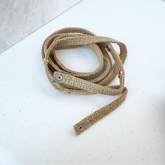 Tommy Bahama 'Lost Coast' Embellished Woven Rattan Clutch - Picture 4 of 6